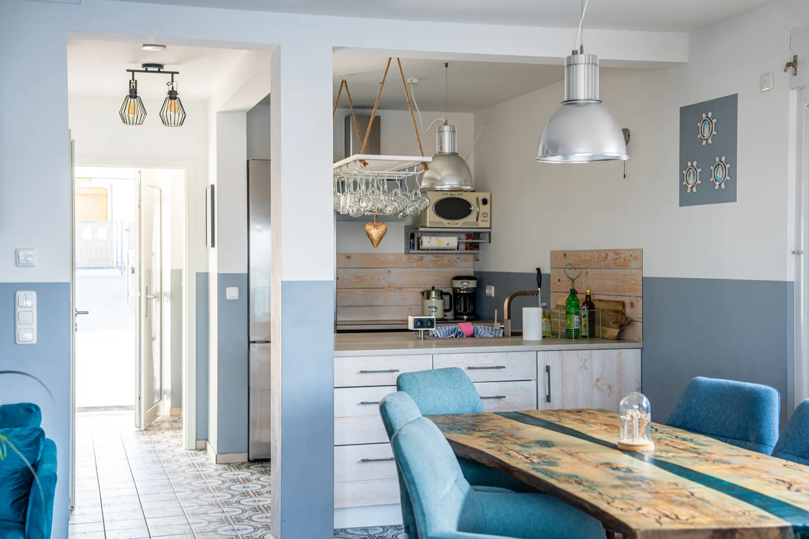 Kitchen and dining area