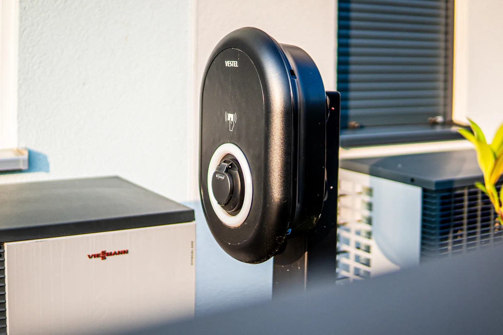 11 kW EV charger